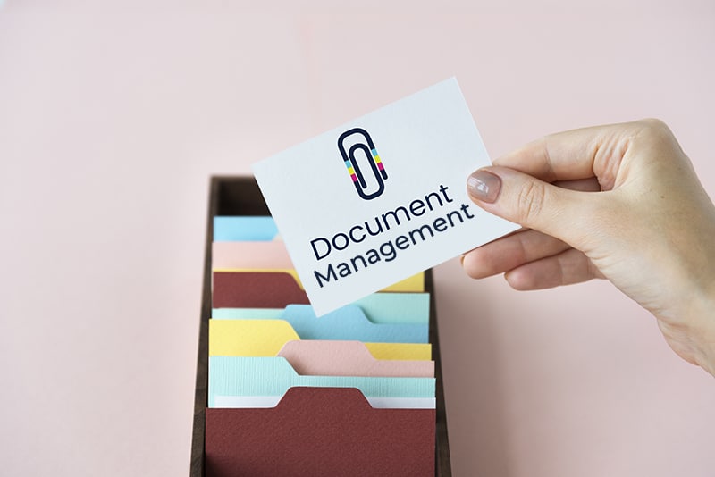 Maximize Efficiency with 8 Key Tips for Summer Document Management